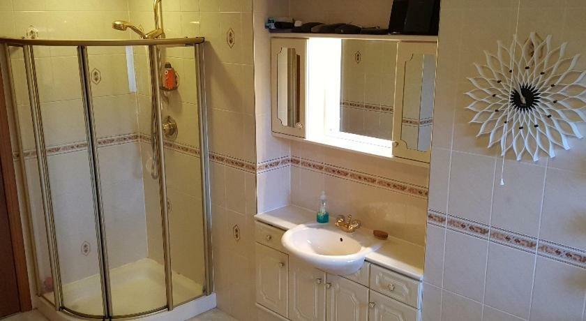 One Strathview B&B Forfar Luaran gambar